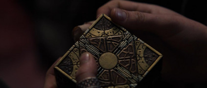 Кадр з фільму Повсталий з пекла