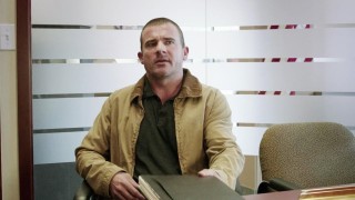 Кадр з фільму Напад на Волл-стріт