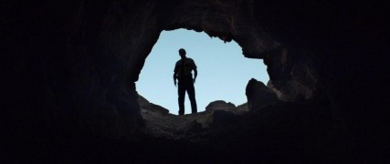 Кадр з фільму У пустелі Мохаве