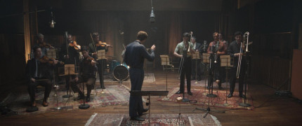 Кадр з фільму Месьє Азнавур