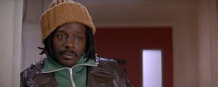 Кадр з фільму Крайні заходи