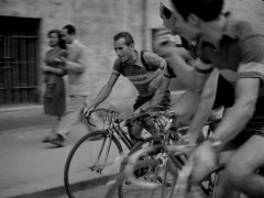 Кадр з фільму Викрадачі велосипедів