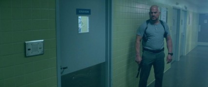 Кадр з фільму В облозі