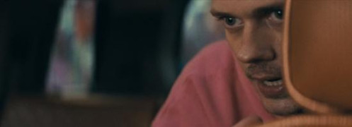 Кадр з фільму Під замком