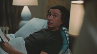 Кадр з фільму Наш придуркуватий брат