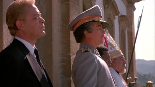 Кадр з фільму Місяць над Парадором