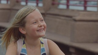 Кадр з фільму Аманда