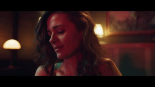 Кадр з фільму Як я покохала гангстера