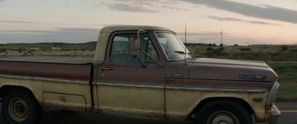 Кадр з фільму Наркокур'єр