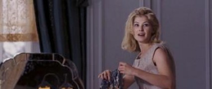 Кадр з фільму Виховання почуттів