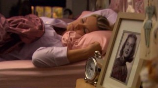 Кадр з фільму Сімейна зустріч