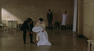 Кадр з фільму Зцілення