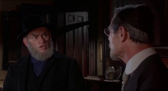 Кадр з фільму Нічна поліцейська облава у кабаре Мінскі