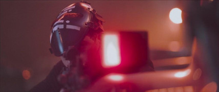 Кадр з фільму Наслідки. Міст у вогні