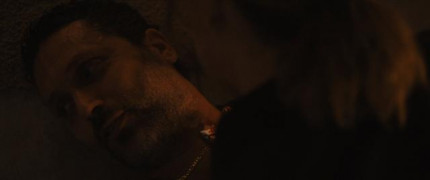 Кадр з фільму Злочинниця Емілі