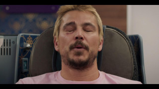 Кадр з фільму Рейс навиліт