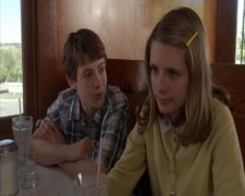 Кадр з фільму Дітям до 16-ти