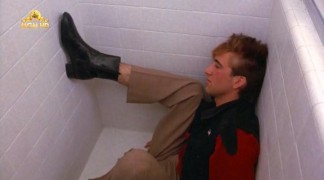 Кадр з фільму Дівчина з долини