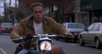 Кадр з фільму Серед друзів