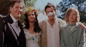 Кадр з фільму Діти революції