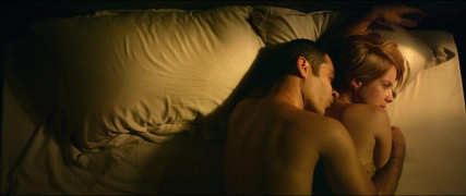 Кадр з фільму Різні світи