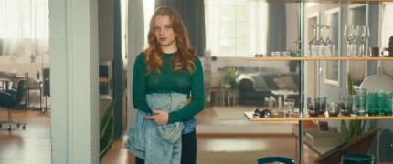 Кадр з фільму Так близько до горизонту