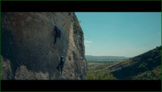 Кадр з фільму На повну