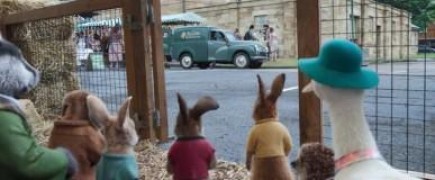 Кадр з фільму Кролик Петрик: Втеча до міста