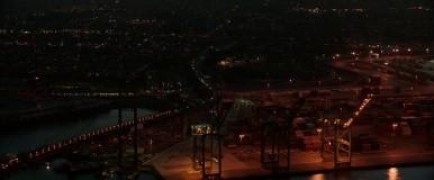 Кадр з фільму Злодії