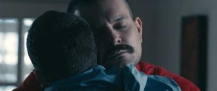 Кадр з фільму Фабрика футбольних хуліганів