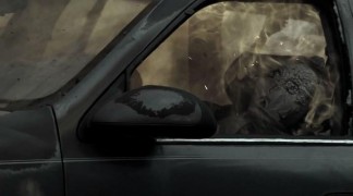 Кадр з фільму Незнайомець