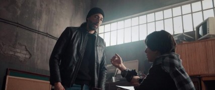 Кадр з фільму Пес на ланцюгу (Ланцюговий пес)