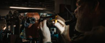 Кадр з фільму Фінч