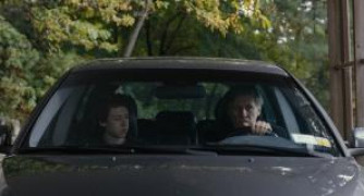 Кадр з фільму Голосніше, ніж бомби