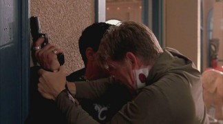 Кадр з фільму Стільниковий