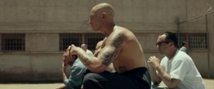 Кадр з фільму Постріл в безодню