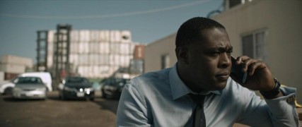 Кадр з фільму Викрасти і продати