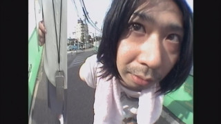 Кадр з фільму Любов та Поп