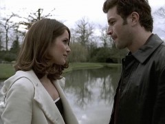 Кадр з фільму Дівчина номер один