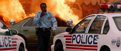 Кадр з фільму Ми помираємо молодими