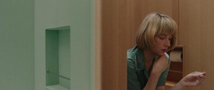 Кадр з фільму Ковтай