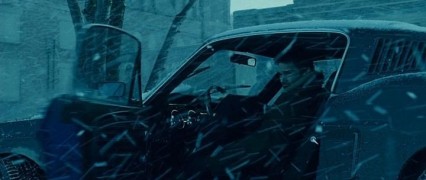 Кадр з фільму Напад на 13-у дільницю