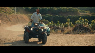 Кадр з фільму Манго