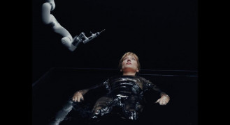 Кадр з фільму Звір