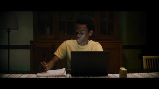 Кадр з фільму У нас є привид