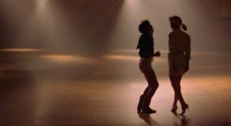 Кадр з фільму Злиття двох місяців