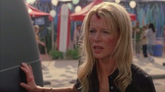 Кадр з фільму Стільниковий