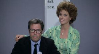 Кадр з фільму Пані та панове, доброї ночі!