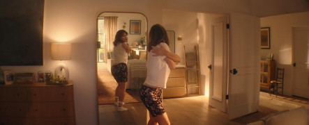 Кадр з фільму Родинний обмін