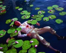 Кадр з фільму Позамежжя